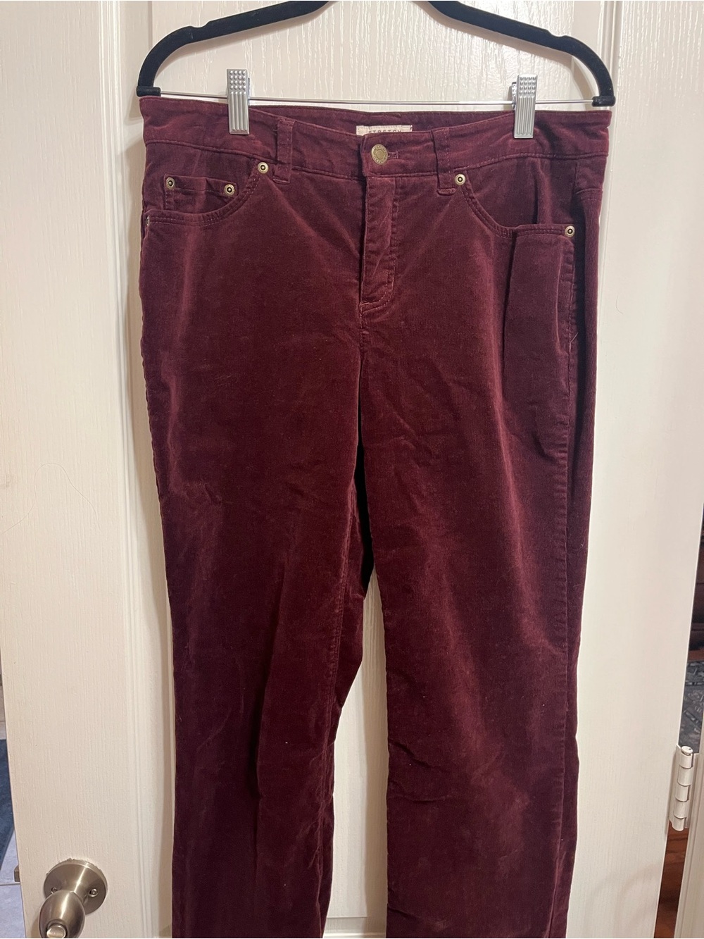 Jones New York Straight-Leg Corduroy Jeans in Burgundy